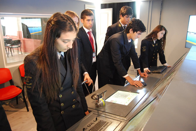 kaptan_kiz.jpg kaptan_kiz.jpg