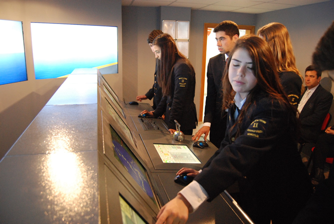 kaptan_kiz1.jpg kaptan_kiz1.jpg