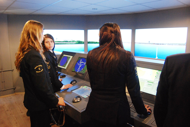 kaptan_kiz7.jpg kaptan_kiz7.jpg