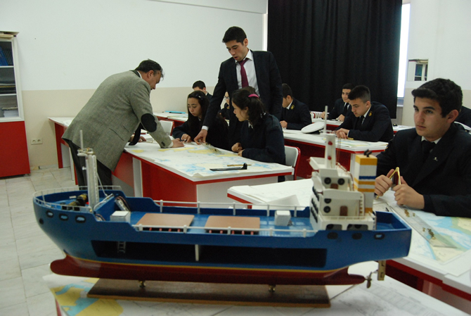 kaptan_kiz8.jpg kaptan_kiz8.jpg