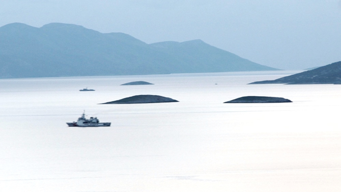 kardak-kayaliklari-dort-bir-yandan-korunuyor_2.jpg