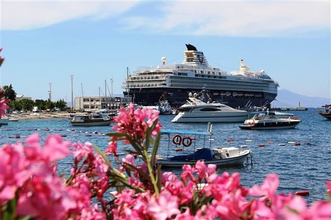 kruvaziyer5-001.jpg kruvaziyer5-001.jpg