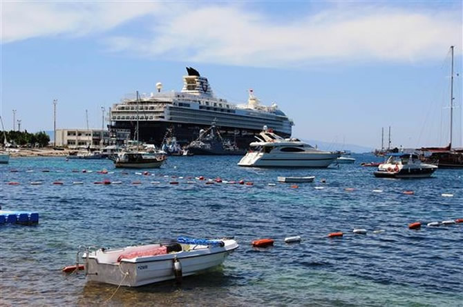 kruvaziyer8.jpg kruvaziyer8.jpg