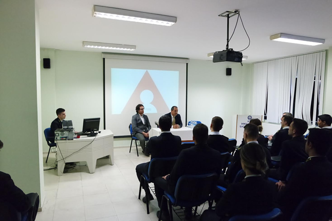 ktu1-001.jpg ktu1-001.jpg