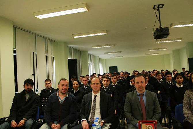 ktu6-001.jpg ktu6-001.jpg