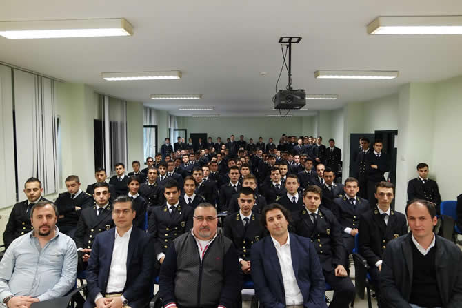 ktu7-001.jpg ktu7-001.jpg