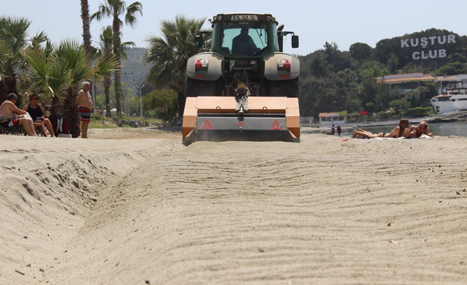 kusadasinda_sahiller_yaza_hazirlaniyor_4.jpg