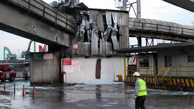 liman_yangin_2.jpg liman_yangin_2.jpg