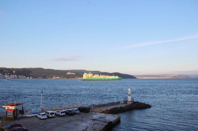 lng-bonny-ii-canakkale-bogazindan-gecti_1.jpg