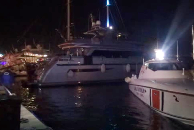 meya-meya-adli-luks-yatta-yangin-cikti_2.jpg meya-meya-adli-luks-yatta-yangin-cikti_2.jpg