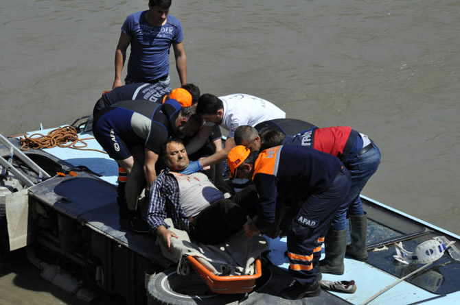 minibus1.jpg minibus1.jpg