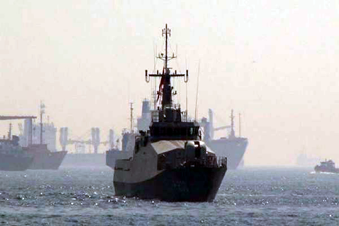 miting_savas_gemi.jpg miting_savas_gemi.jpg