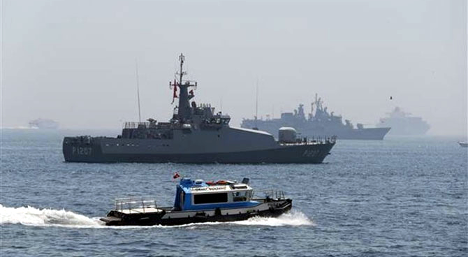 miting_savas_gemi1.jpg miting_savas_gemi1.jpg