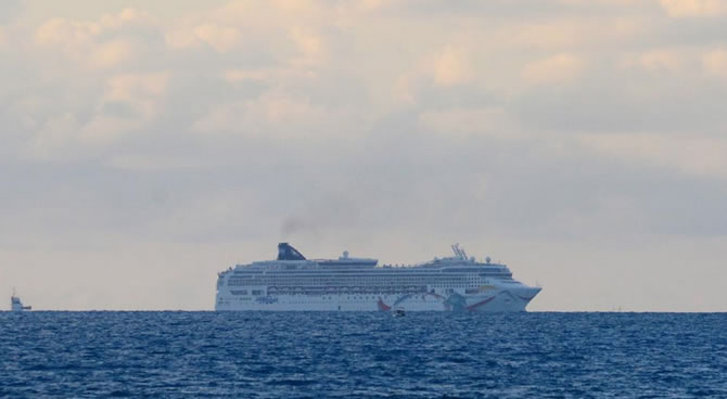 norwegian_dawn_ship_1.jpg norwegian_dawn_ship_1.jpg