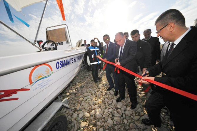 osmaniyede-kontrol-teknesi-torenle-hizmete-alindi_2.jpg