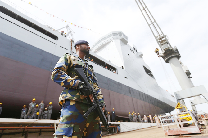 pakistan_gemi.jpg pakistan_gemi.jpg