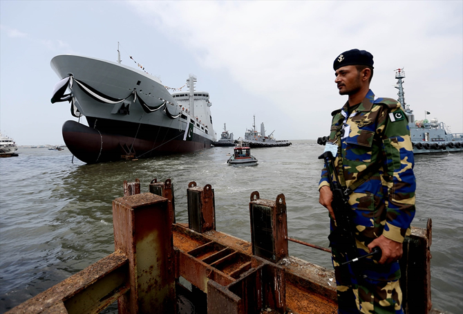 pakistan_gemi13.jpg pakistan_gemi13.jpg