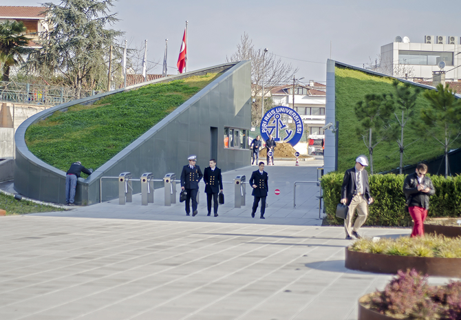 piri_reis4-.jpg piri_reis4-.jpg