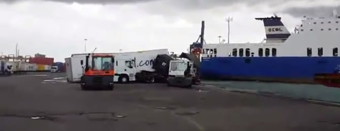 qezban_ship_roro_kaza.jpg qezban_ship_roro_kaza.jpg