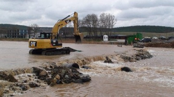 riva1-004.jpg riva1-004.jpg