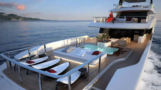 rmk-5000-yacht-pool.jpg