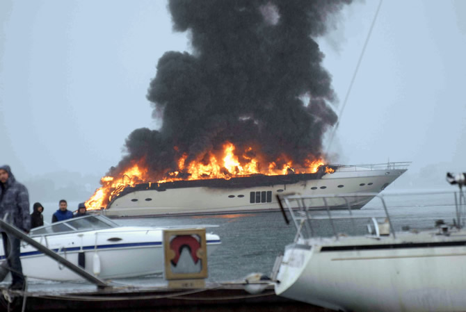 rus_yat_yangin2.jpg rus_yat_yangin2.jpg