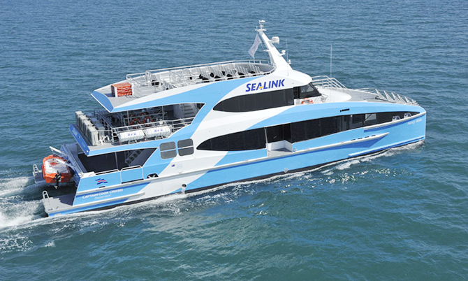 sidneyin-yeni-katamarani-hizmete-basliyor_2.jpg