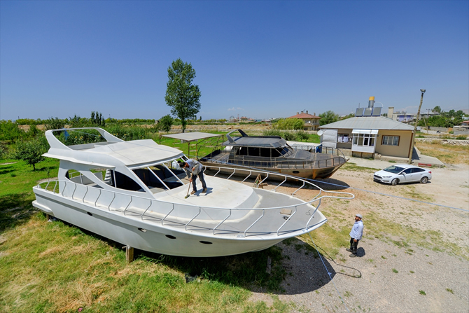 tersane_van.jpg tersane_van.jpg