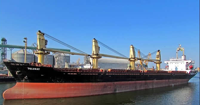 tolunay_b-001.jpg tolunay_b-001.jpg