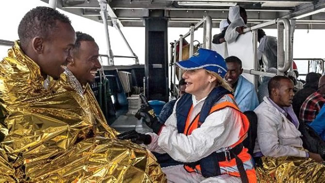 topaz2-002.jpg topaz2-002.jpg