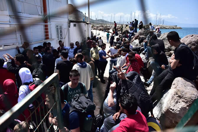 tsk_sahil_guvenlik_oparasyon_deniz_haber_ajansi_08.jpg tsk_sahil_guvenlik_oparasyon_deniz_haber_ajansi_08.jpg