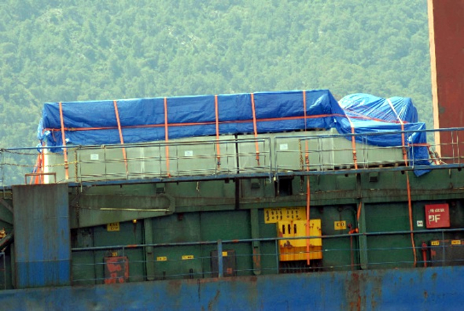 tuna-001.jpg tuna-001.jpg