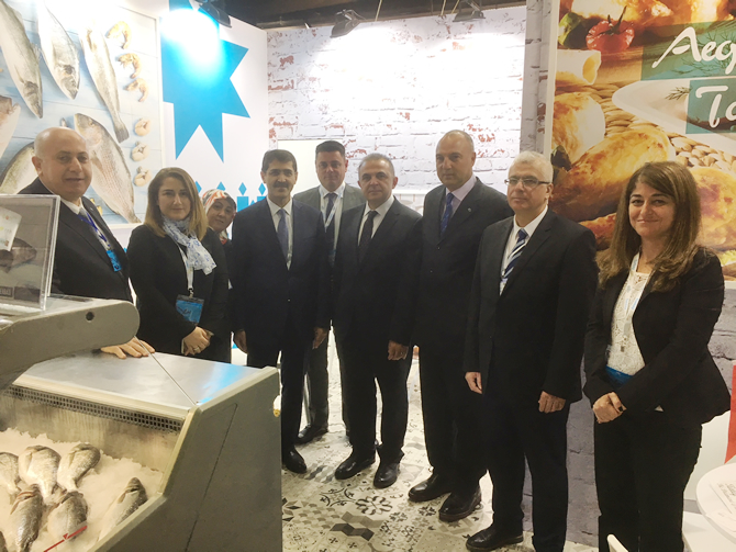 turk-baliklari-hava-kargo-ile-israile-ihrac-ediliyor_2.jpg turk-baliklari-hava-kargo-ile-israile-ihrac-ediliyor_2.jpg