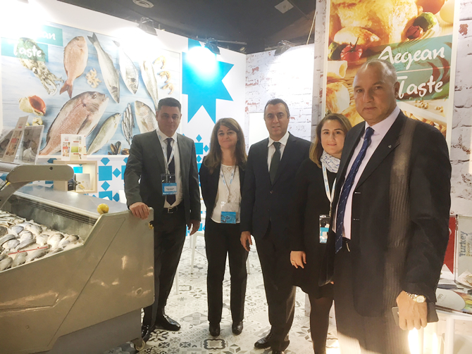 turk-baliklari-hava-kargo-ile-israile-ihrac-ediliyor_4.jpg turk-baliklari-hava-kargo-ile-israile-ihrac-ediliyor_4.jpg