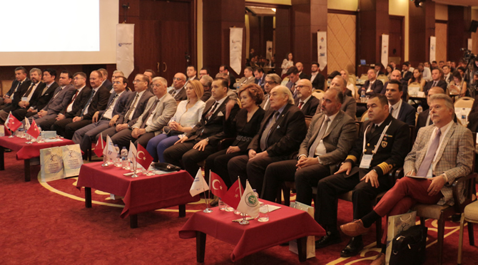 turk-denizcilik-sektorunun-butun-paydaslari-kocaelide-biraraya-geldi-001.jpg turk-denizcilik-sektorunun-butun-paydaslari-kocaelide-biraraya-geldi-001.jpg