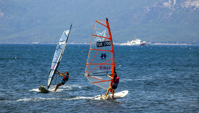 tyf-ruzgar-sorfu-turkiye-sampiyonasi.jpg tyf-ruzgar-sorfu-turkiye-sampiyonasi.jpg