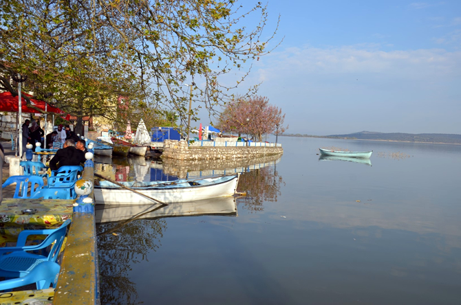 ulubat4.jpg ulubat4.jpg