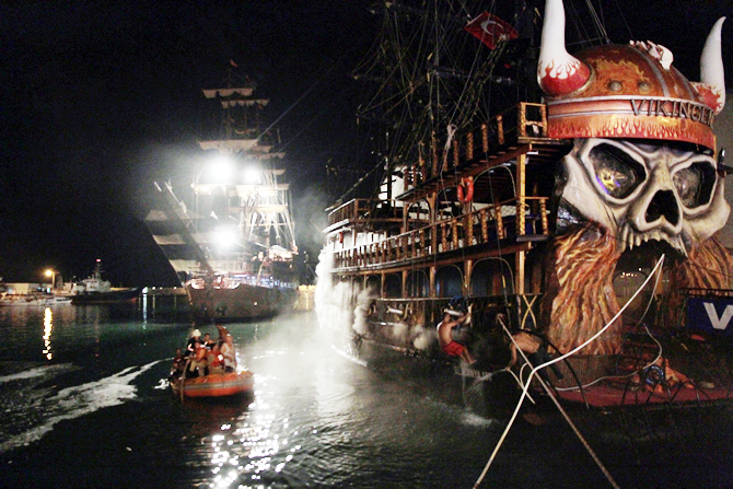 viking-001.jpg viking-001.jpg