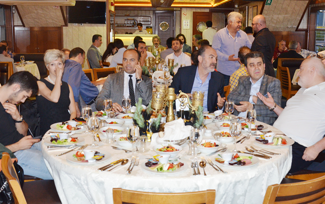 yaf-diesel,-geleneksel-iftar-yemegiyle-sektoru-bir-araya-getirdi_1.jpg