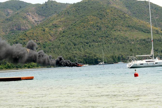 yangin-010.jpg yangin-010.jpg