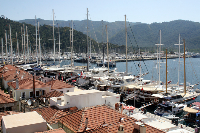 yat_marmaris2.jpg yat_marmaris2.jpg