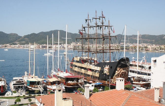 yat_marmaris3.jpg yat_marmaris3.jpg