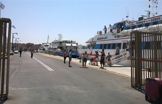 yesil-marmaris-feribotlari---rodos-limani.jpg