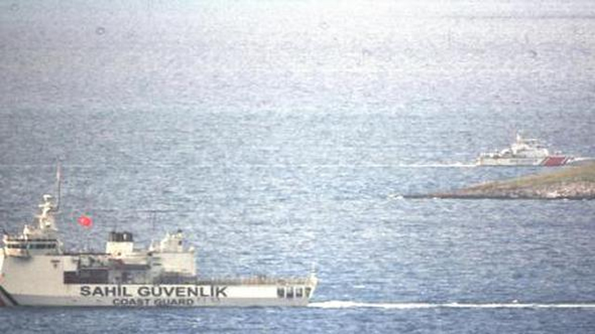yunan-sahil-guvenlik-botlari-kardaka-yaklastirilmadi_1.jpg yunan-sahil-guvenlik-botlari-kardaka-yaklastirilmadi_1.jpg
