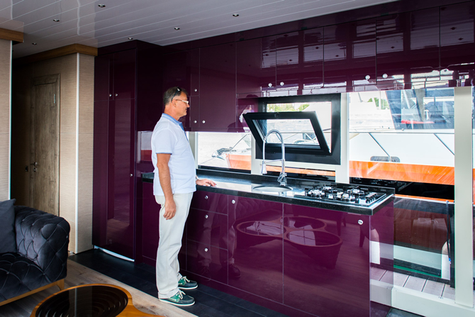 yuzen_ev6.jpg yuzen_ev6.jpg