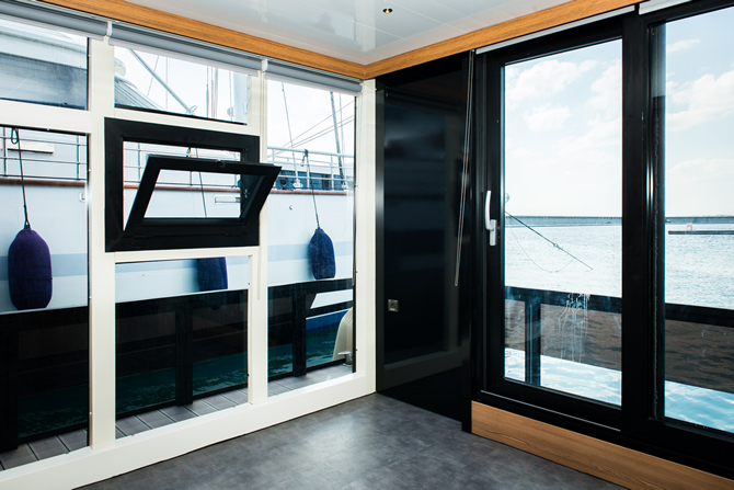 yuzen_ev7.jpg yuzen_ev7.jpg