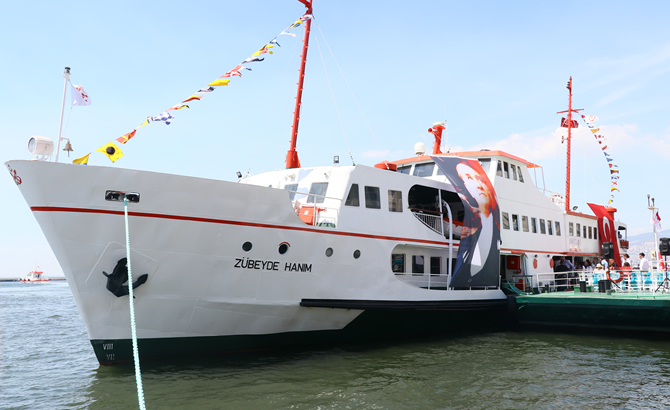 zubeyde_hanim_gemisi_hizmete_acildi_1.jpg